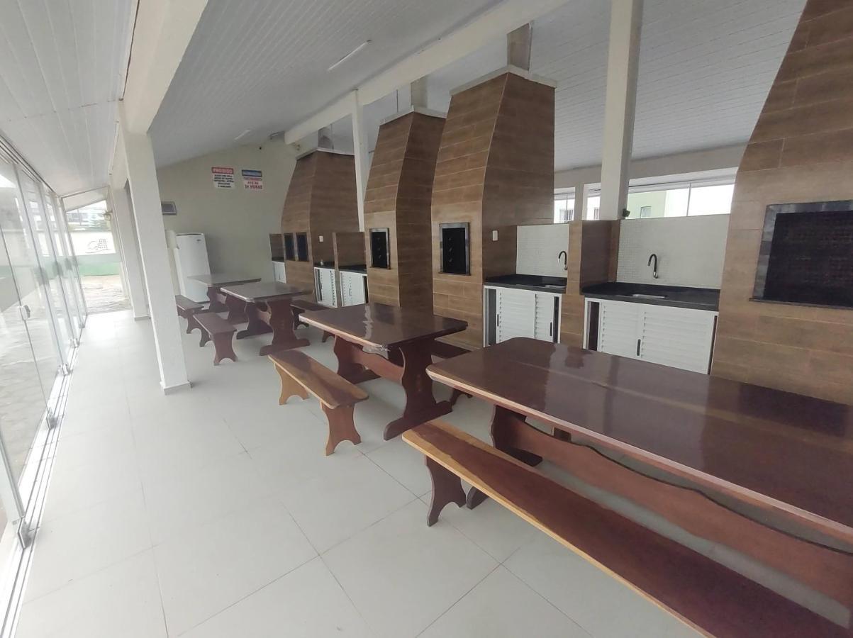 Apto Espetacular A 50 M Do Mar Em Condominio Com Piscinas Maravilhosas Guaratuba Kültér fotó